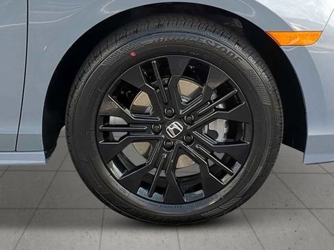 New 2025 Honda Odyssey Sport-L image 9