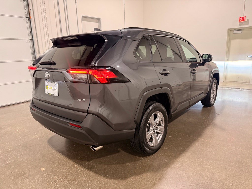 Used 2025 Toyota RAV4 XLE FWD image 5