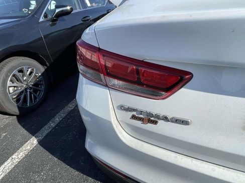 Used 2016 Kia Optima LX FWD image 10