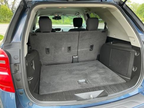 Used 2017 Chevrolet Equinox LT w/ Convenience Package AWD/4WD image 11
