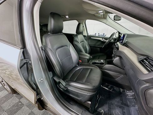 Used 2022 Ford Escape SEL FWD image 33