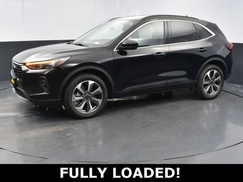 Used 2024 Ford Escape Platinum image 22