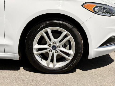 Used 2018 Ford Fusion SE w/ Equipment Group 602A FWD image 10