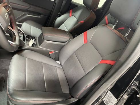 Used 2024 Chevrolet Colorado Z71 w/ Z71 Convenience Package 2 image 12