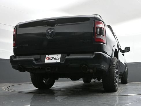 Used 2019 RAM 1500 Laramie AWD/4WD image 30
