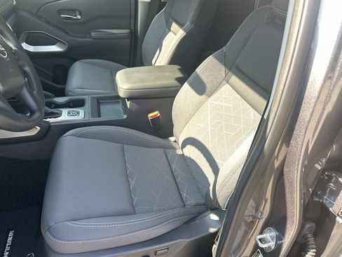 New 2026 Nissan Frontier SV w/ Tow Package AWD/4WD image 17