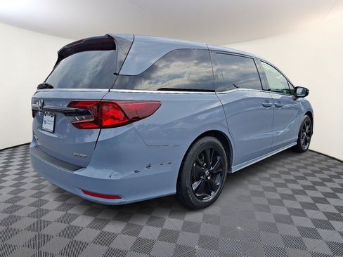 Used 2023 Honda Odyssey Sport image 4