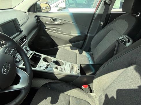Used 2021 Hyundai Kona SEL FWD image 8