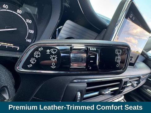 Used 2022 Lincoln Corsair AWD w/ Premium Package image 15