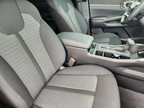 New 2026 Kia Sorento LX FWD image 10