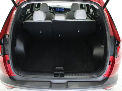 Used 2025 Hyundai Tucson SEL AWD/4WD image 32