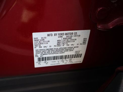 Used 2023 Ford Explorer XLT image 49