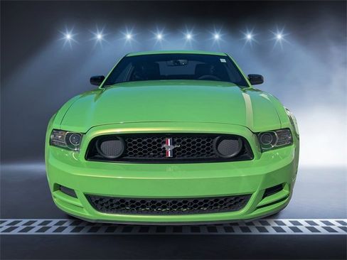 Used 2013 Ford Mustang Premium w/ V6 Performance Pkg image 7