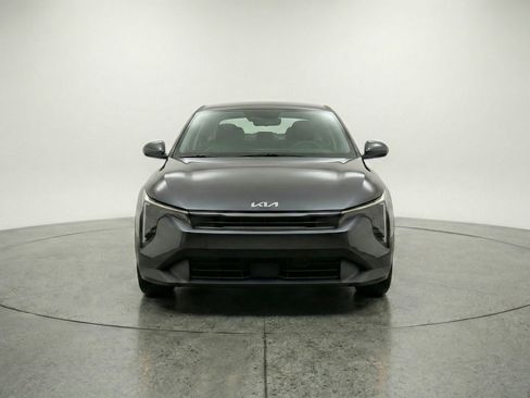 Used 2025 Kia K4 FWD image 2