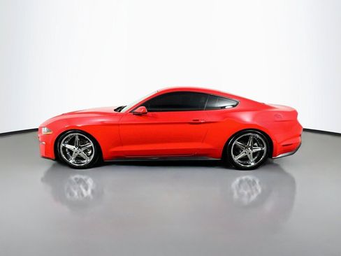 Used 2018 Ford Mustang Coupe RWD image 2