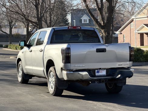 Used 2010 Toyota Tundra 4x4 CrewMax image 7