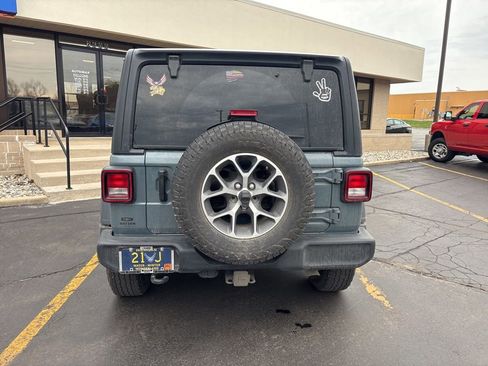 Used 2024 Jeep Wrangler Unlimited Sport AWD/4WD image 3