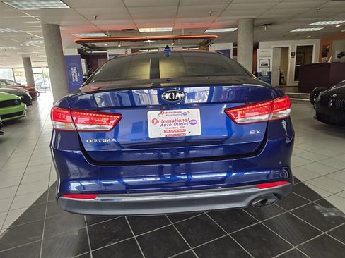 Used 2018 Kia Optima EX image 5
