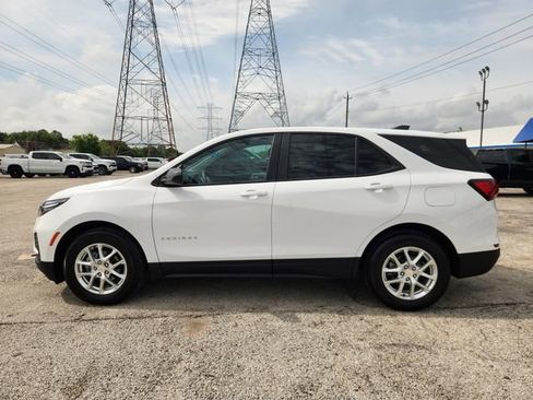 Used 2024 Chevrolet Equinox LS w/ LS Convenience Package FWD image 4