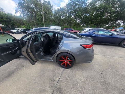 Used 2021 Nissan Sentra SR FWD image 42