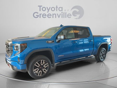 Used 2022 GMC Sierra 1500 AT4 w/ AT4 Preferred Package AWD/4WD image 2