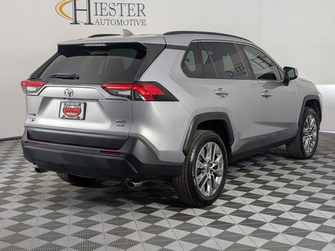 Used 2023 Toyota RAV4 XLE Premium AWD/4WD image 7