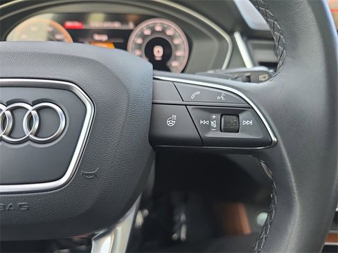 Used 2023 Audi Q5 e Premium Plus w/ Premium Plus Package image 21