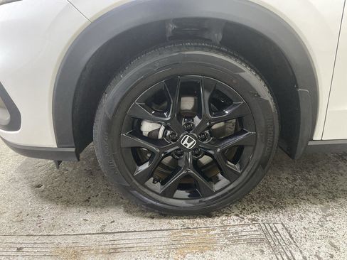 Used 2023 Honda HR-V Sport image 10
