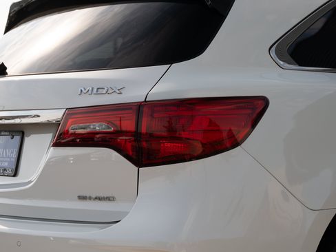 Used 2020 Acura MDX w/ Technology Package AWD/4WD image 29