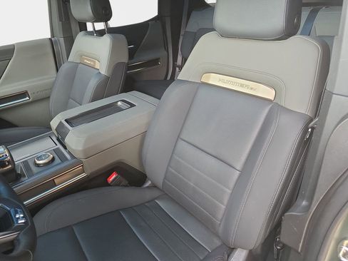 Used 2024 GMC Hummer EV 3X w/ LPO, Illumination Package image 14