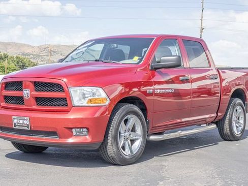 Used 2012 RAM 1500 Express w/ ST Popular Equipment Group AWD/4WD image 33