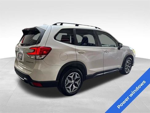 Used 2023 Subaru Forester Premium AWD/4WD image 5