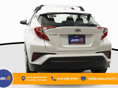 Used 2021 Toyota C-HR LE image 15
