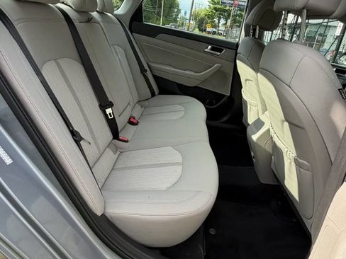 Used 2016 Hyundai Sonata SE FWD image 17