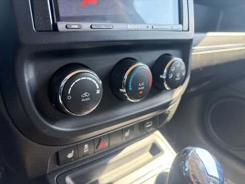 Used 2016 Jeep Patriot Sport w/ Power Value Group FWD image 23
