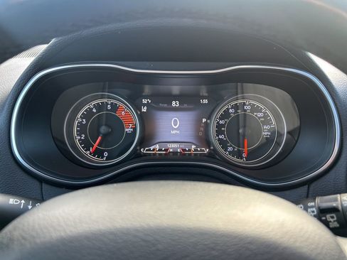 Used 2019 Jeep Cherokee Limited w/ Luxury Group image 26