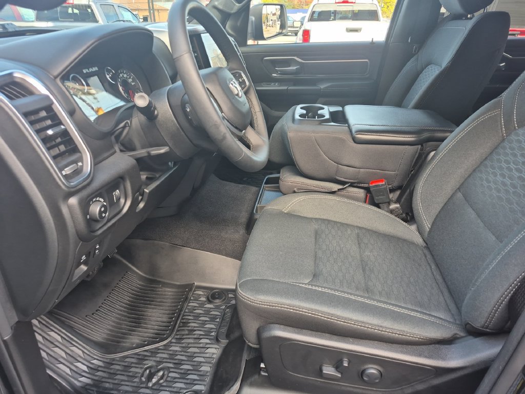 Used 2025 RAM 1500 Big Horn AWD/4WD image 18
