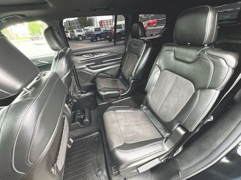 Used 2023 Jeep Grand Cherokee L Laredo AWD/4WD image 24