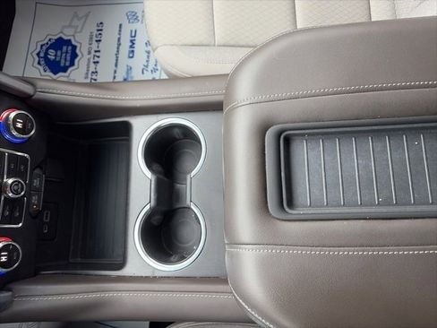 Used 2021 GMC Yukon SLE image 24