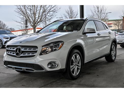 Used 2018 Mercedes-Benz GLA 250 4MATIC image 5