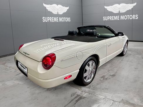 Used 2002 Ford Thunderbird Deluxe image 3
