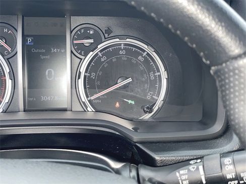 Used 2024 Toyota 4Runner Limited image 12