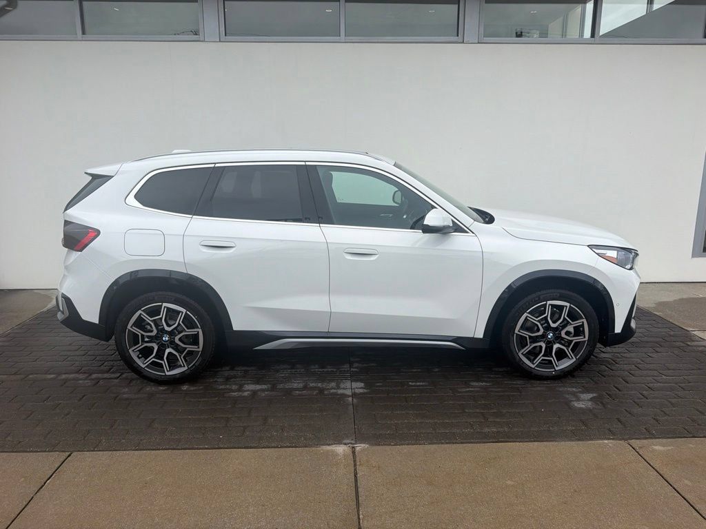 New 2027 BMW X1 xDrive28i AWD/4WD image 4