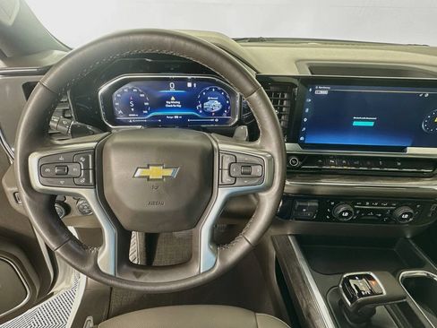 Used 2023 Chevrolet Silverado 1500 LTZ w/ LTZ Convenience Package II RWD image 11