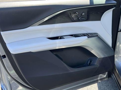 Certified 2024 Cadillac Lyriq Luxury image 17