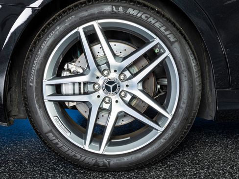 Used 2020 Mercedes-Benz S 560 Sedan image 24