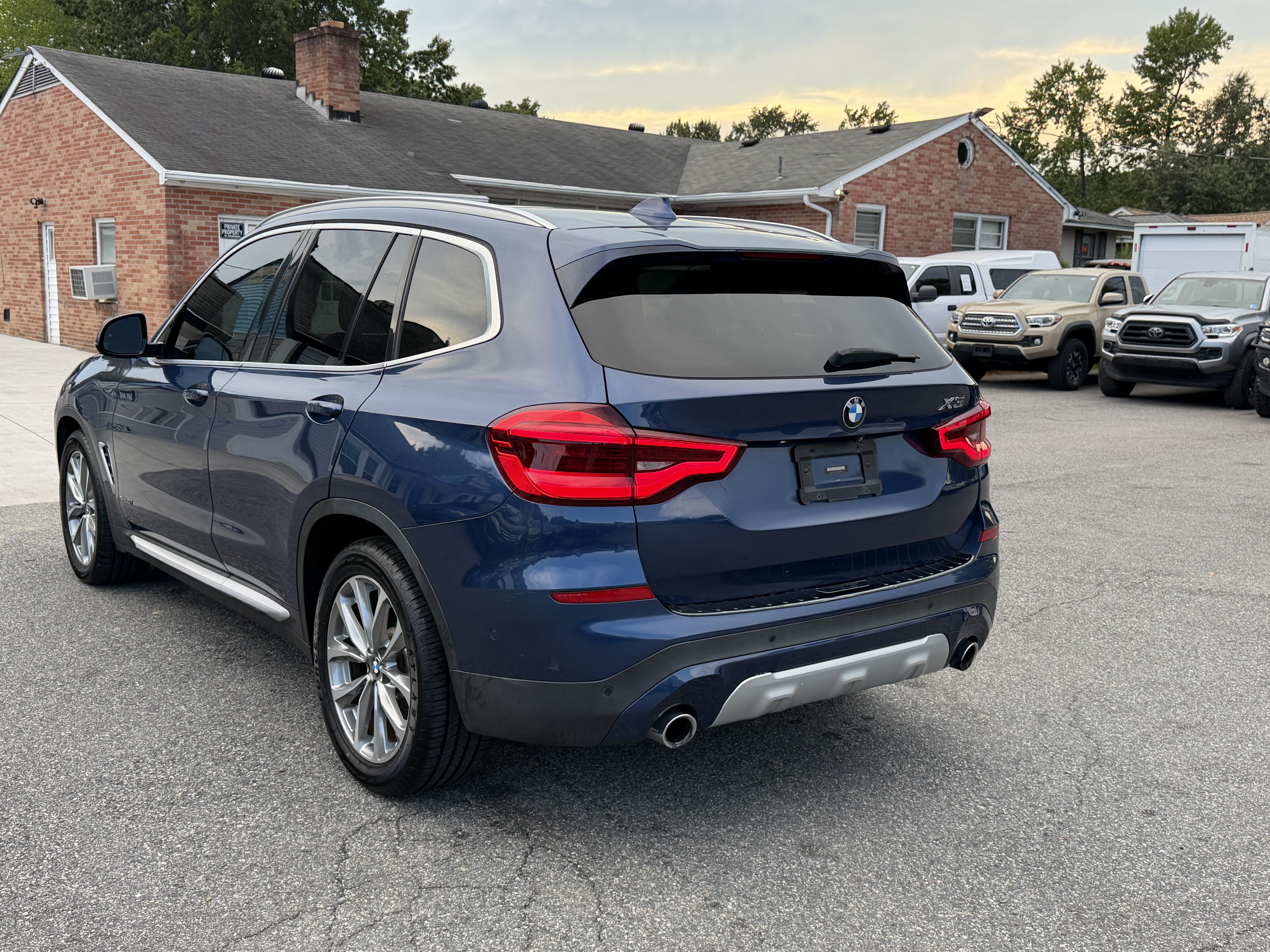 Used 2018 BMW X3 xDrive30i AWD/4WD image 7