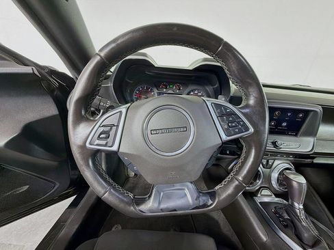 Used 2020 Chevrolet Camaro LS RWD image 12