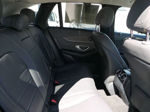 Used 2022 Mercedes-Benz GLC 300 image 25
