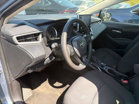 Used 2021 Toyota Corolla LE w/ Carpet Mat Package (TMS) FWD image 17